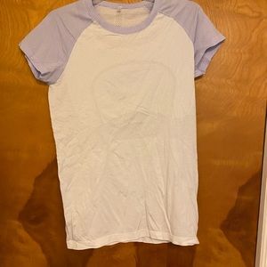 LULULEMON swiftly t in fair condition